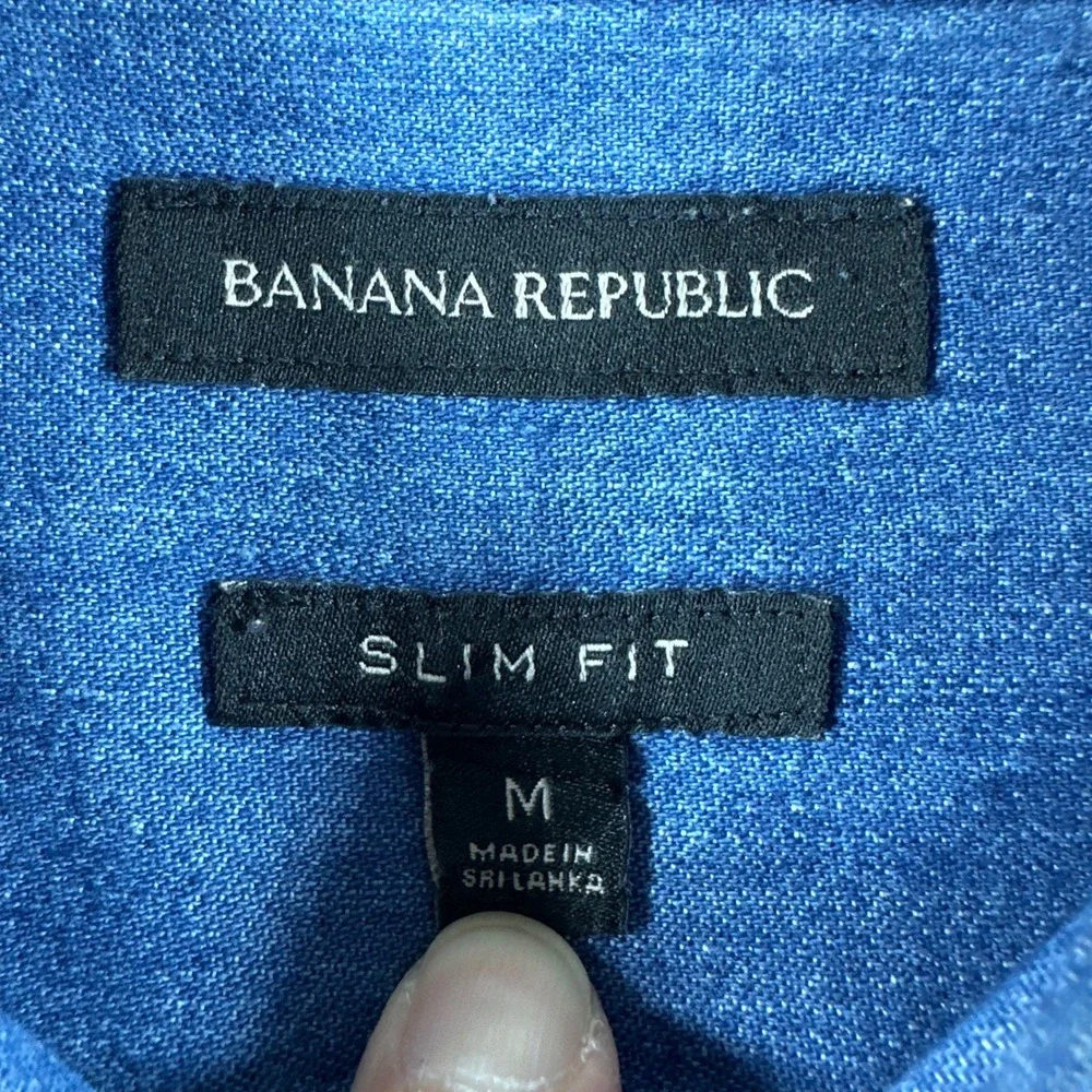 Banana Republic Denim Shirt Mens M Medium Blue Slim Fit Button Down Long Sleeve
